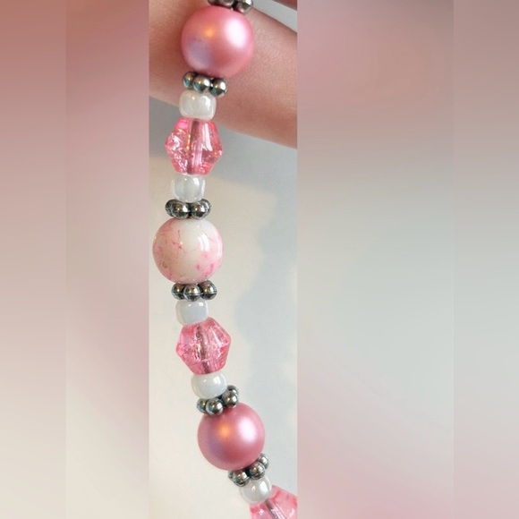 Vintage Pink Beaded Choker Necklace Faux Pearl Glass - Picture 3 of 9